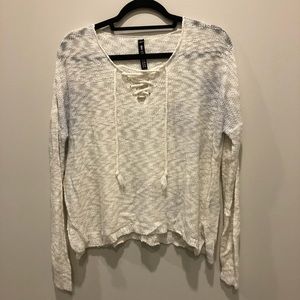 Design Lab Tie Up Sweater in Cream M
